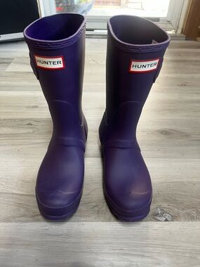 Hunter Tall Purple Rubber Rain Boots